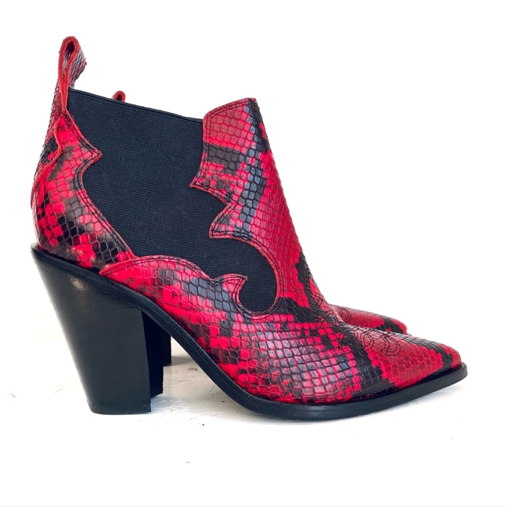 Sigerson Morrison Kaleb Snake-Embossed Western Booties In Red And Black Size 36